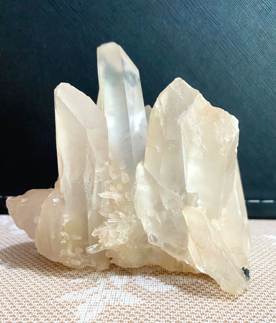 白水晶 原石 乙女鉱山産水晶 原石 磨き 22 5g 国産天然石 通販