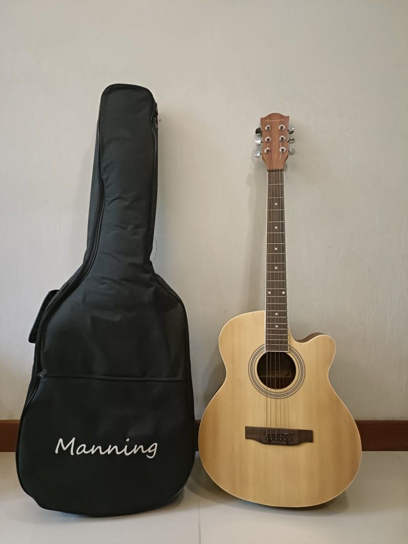 Acoustic Guitar manning, Hobbies & Toys, Music & Media, Musical