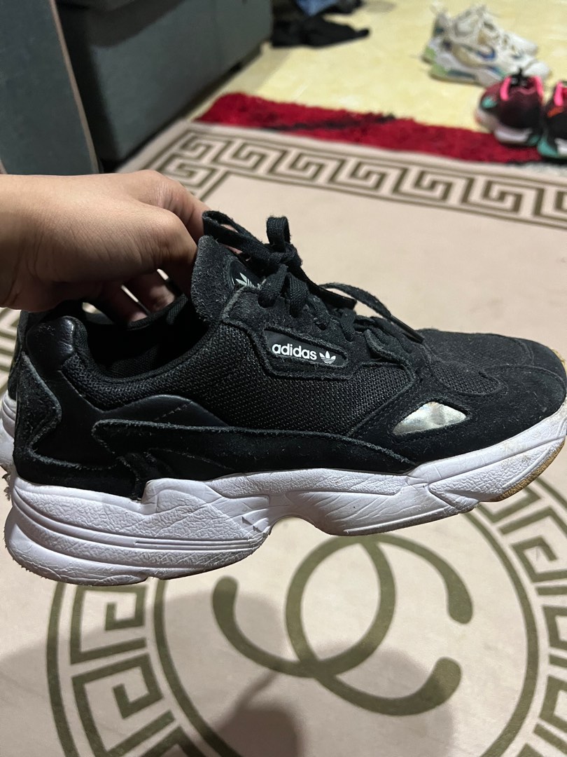 Adidas falcon clearance uk