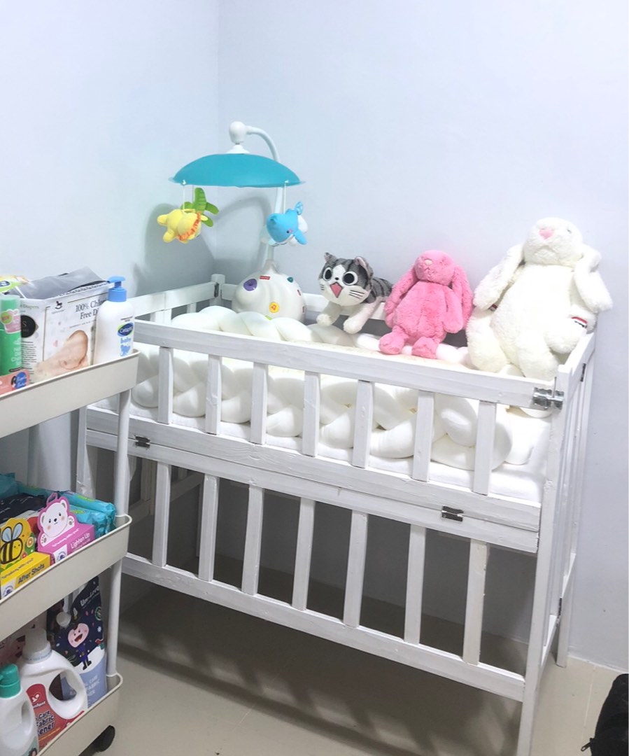 White crib deals under 100
