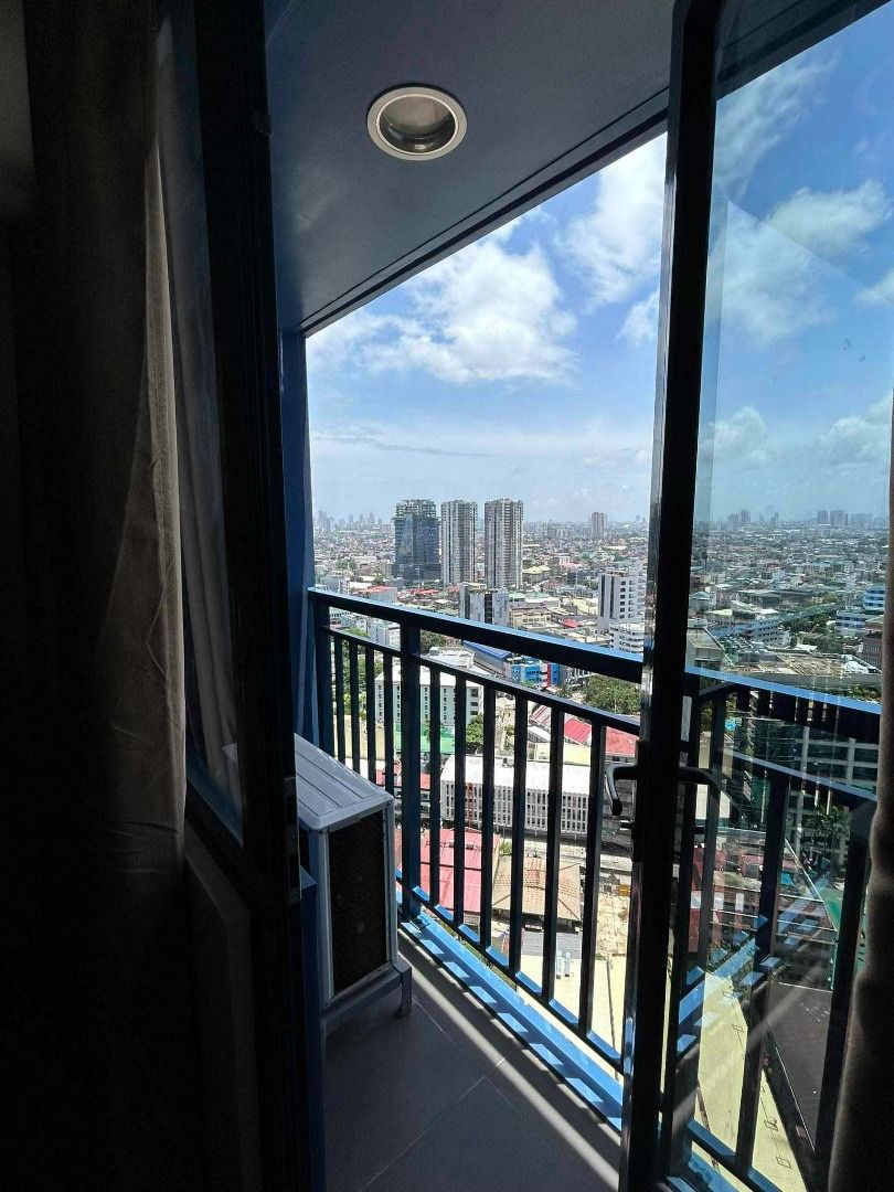 Air Residences Studio Unit w/ Balcony Skyline view (Category: Apartments & Condos) located in Pateros City. Submitted by localmisfit (Listing ID 1247942227, Image 2). Description: Fully Furnished, Everything brand new - you will be the first user of the unit Visitors are allowed Inclusions: KITCHEN Induction Cooker with Range Hood, Microwave, Refrigerator OPEN AREA Split-type Aircon, Sofa bed, Cabinet with sliding mirrors, 4-seater dining BATHROO