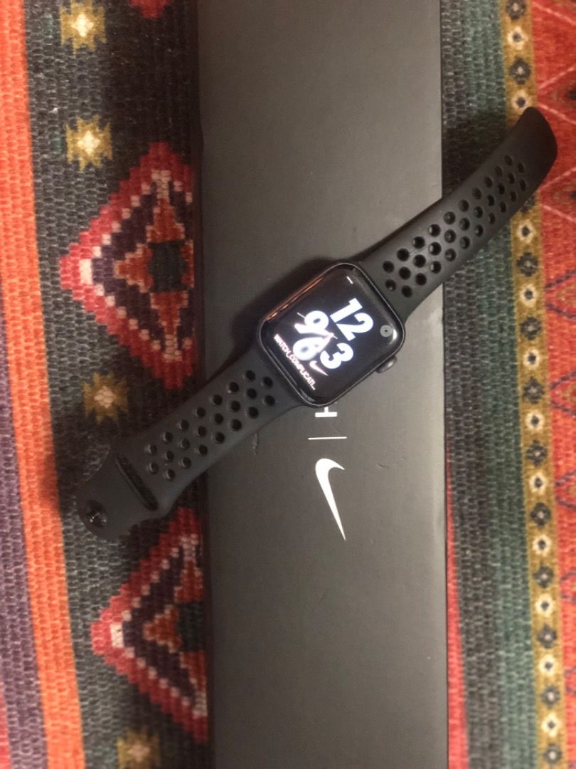 Apple watch series 3 42mm nike edition outlet