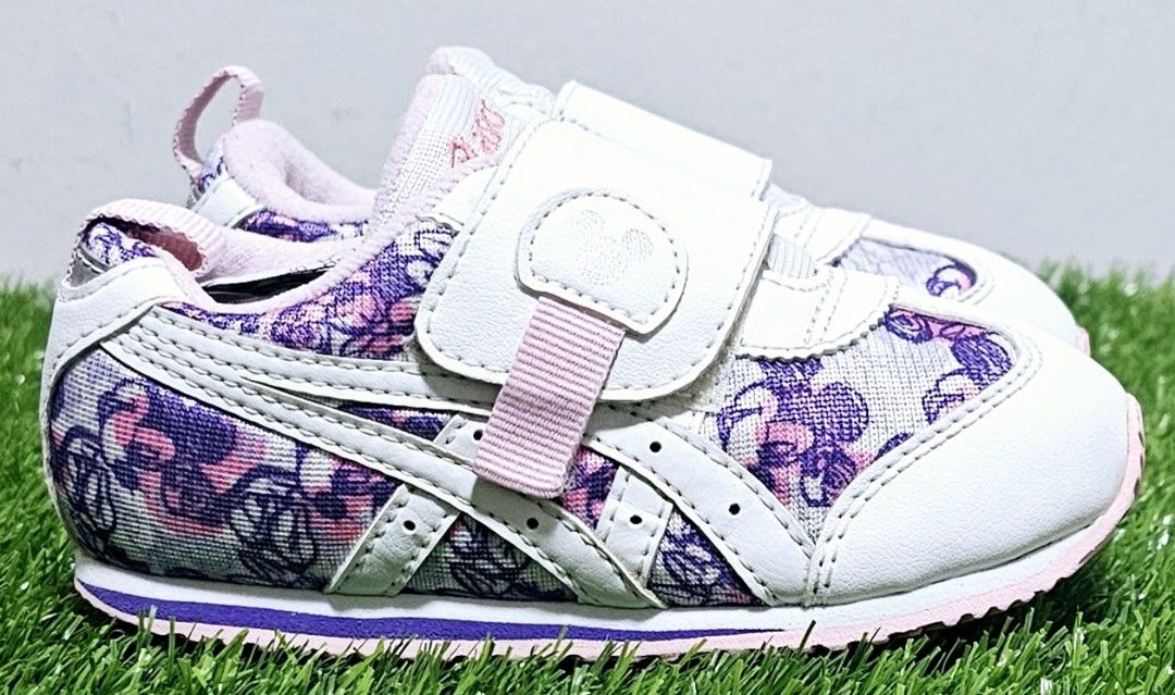 Asics minnie clearance mouse
