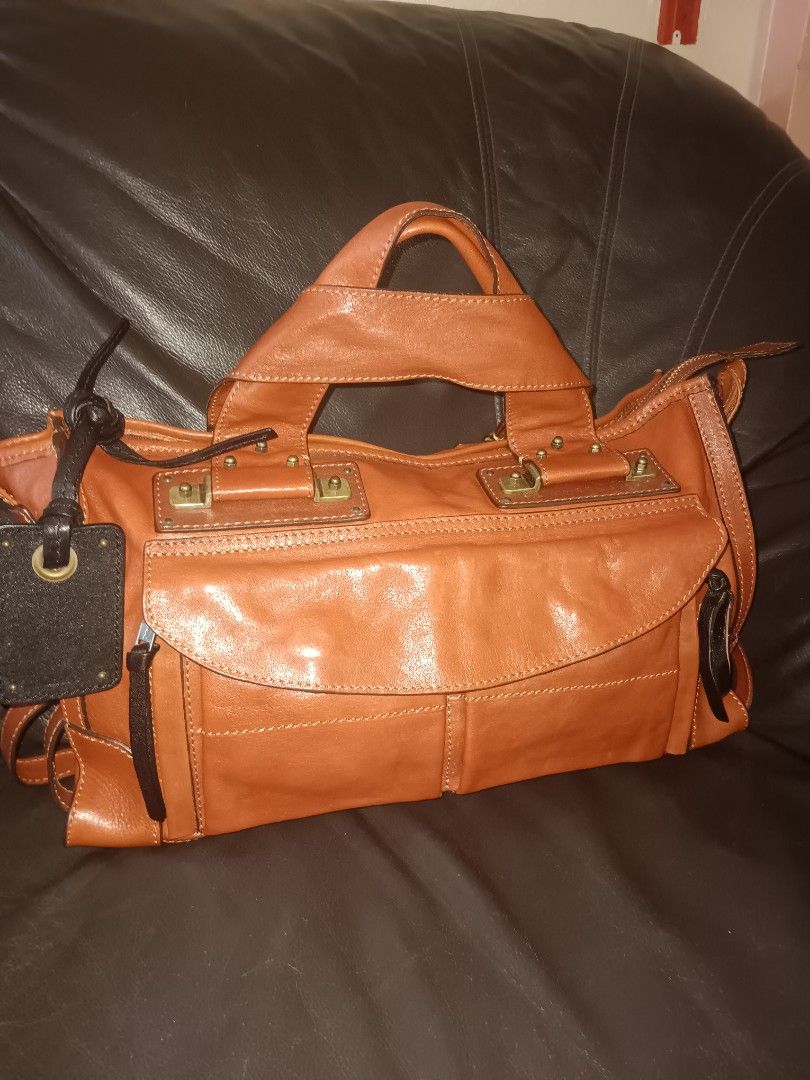Authentic Chloe handbag (Category: Luxury Bags & Wallets) located in Tabuk. Submitted by yzzabellepardillo30.1 (Listing ID 1248094964, Image 1). Description: authentic Chloe good as new flawless medium size.