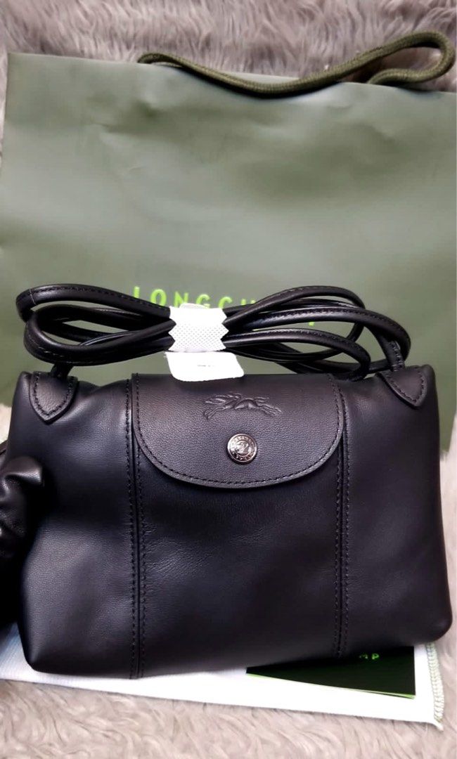 PRE ORDER Authentic Longchamp Le Pliage Cuir Sling Bag in Coal Black Leather Women s Fashion Bags Wallets Cross body Bags on Carousell