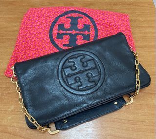 Tory Burch Navy Emerson Tote Bag, Luxury, Bags & Wallets on Carousell