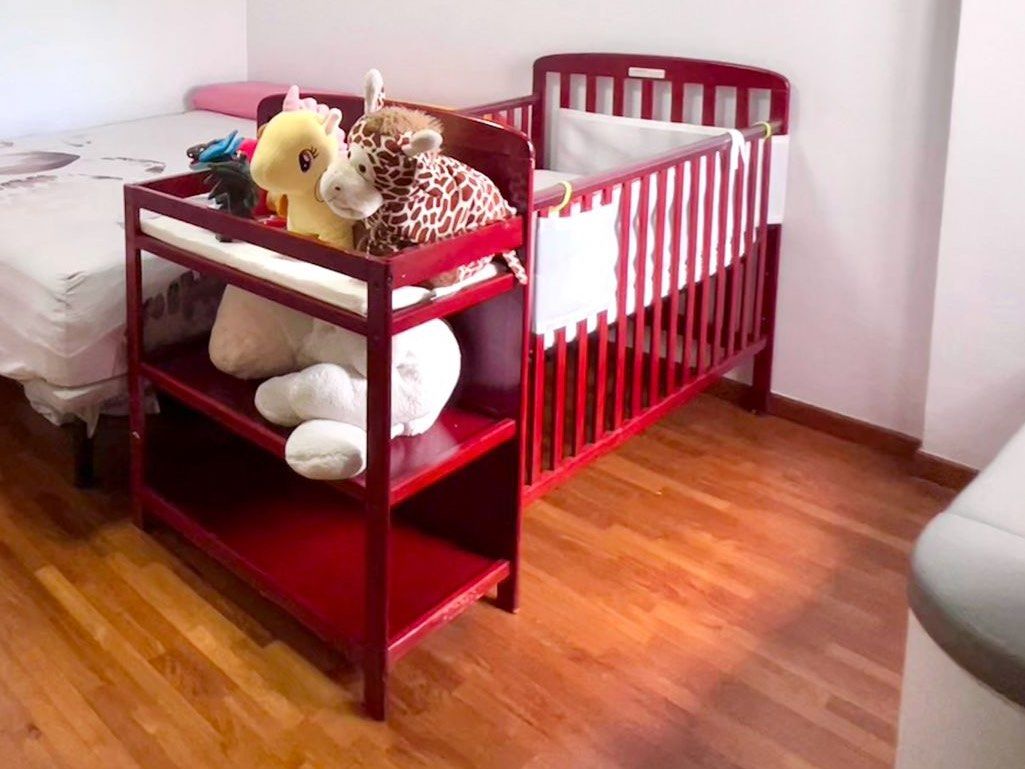 Baby Crib great quality and condition easy dismantle for transportation