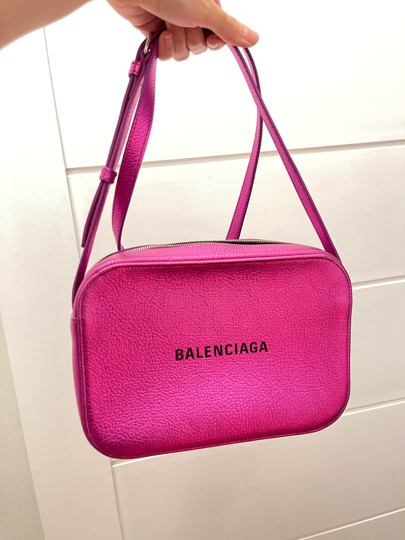 balenciaga camera bag pink
