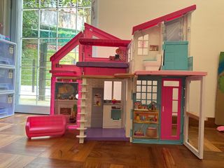 (Category: ) located in . Submitted by nadiesabes (Listing ID 1247967087, Image 1). Description: .