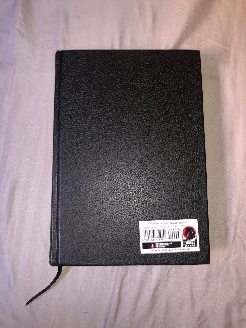 Berserk Deluxe Edition Volume 1, Hobbies & Toys, Books & Magazines