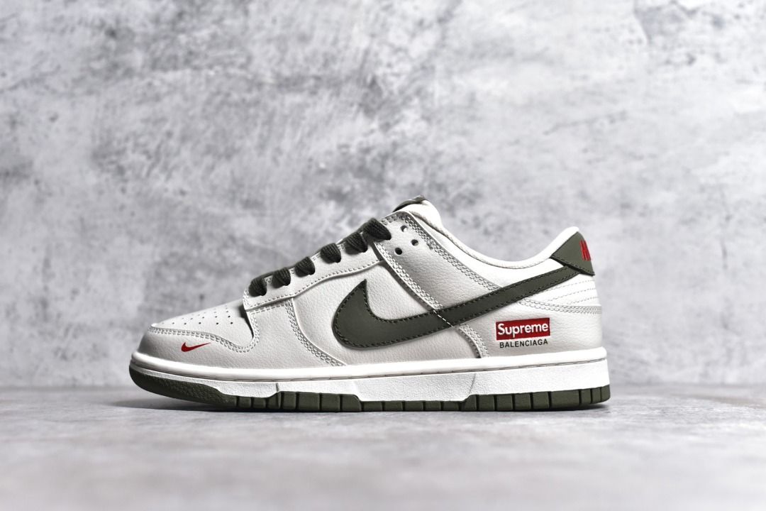 BINB*Supreme x Nike SB Dunk Low, Women's Fashion, Footwear