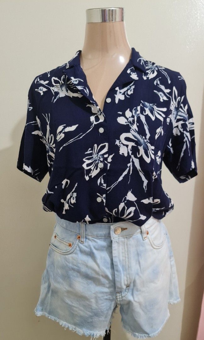 BNY JEANS FLORAL POLO DARK BLUE Women s Fashion Tops Blouses on Carousell
