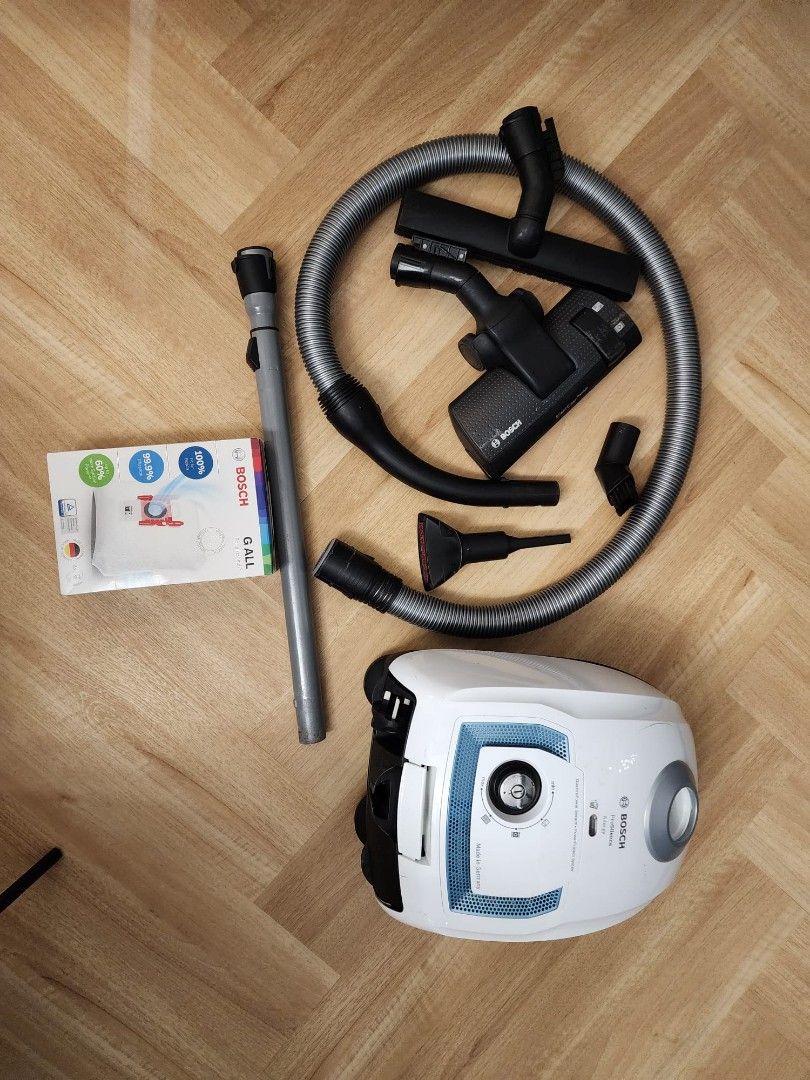 Bosch GL 40 Pro Silence Vacuum Cleaner (white), TV & Home Appliances