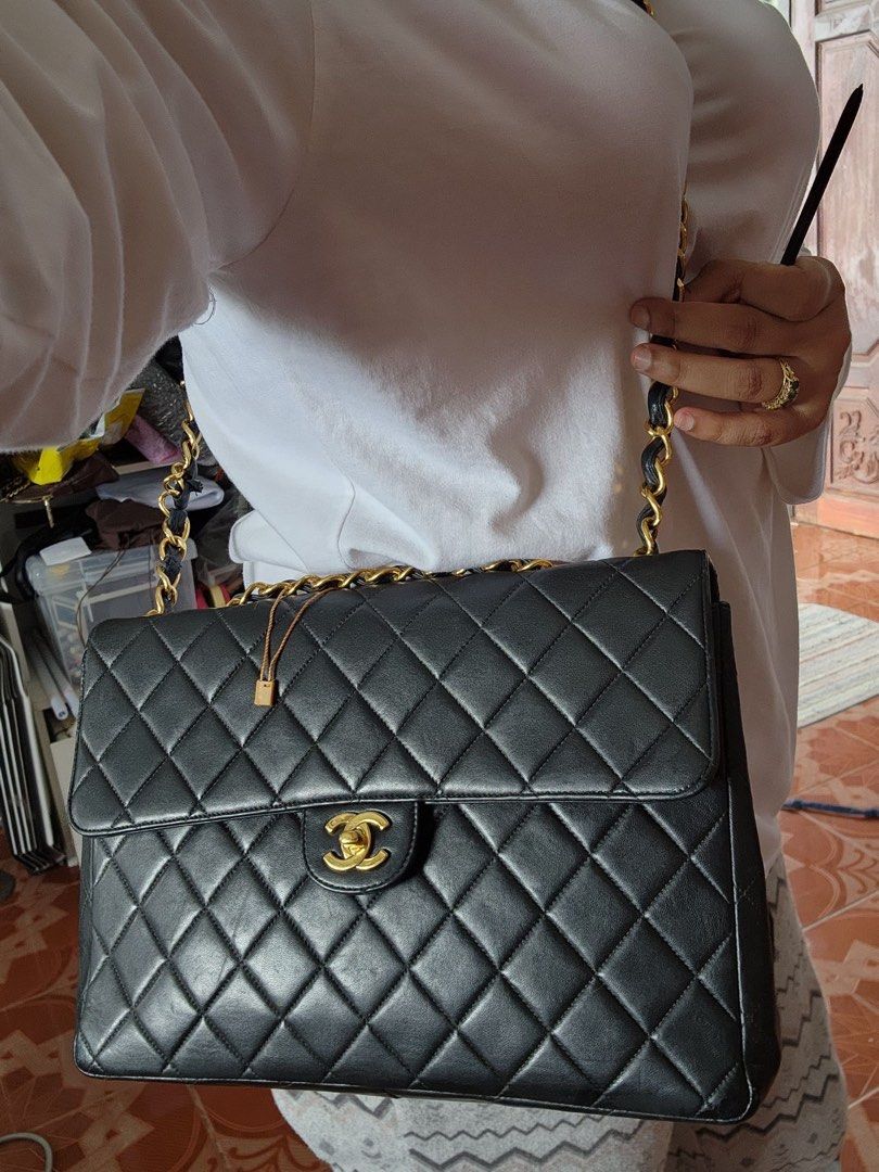 Chanel vintage jumbo 30cm, Luxury, Bags & Wallets on Carousell