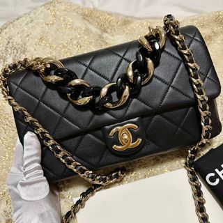 CHANEL, BLACK CHIC PEARLS SMALL FLAP BAG IN GOATSKIN LEATHER WITH MATTE  GOLD HARDWARE, Handbags & Accessories, 2020