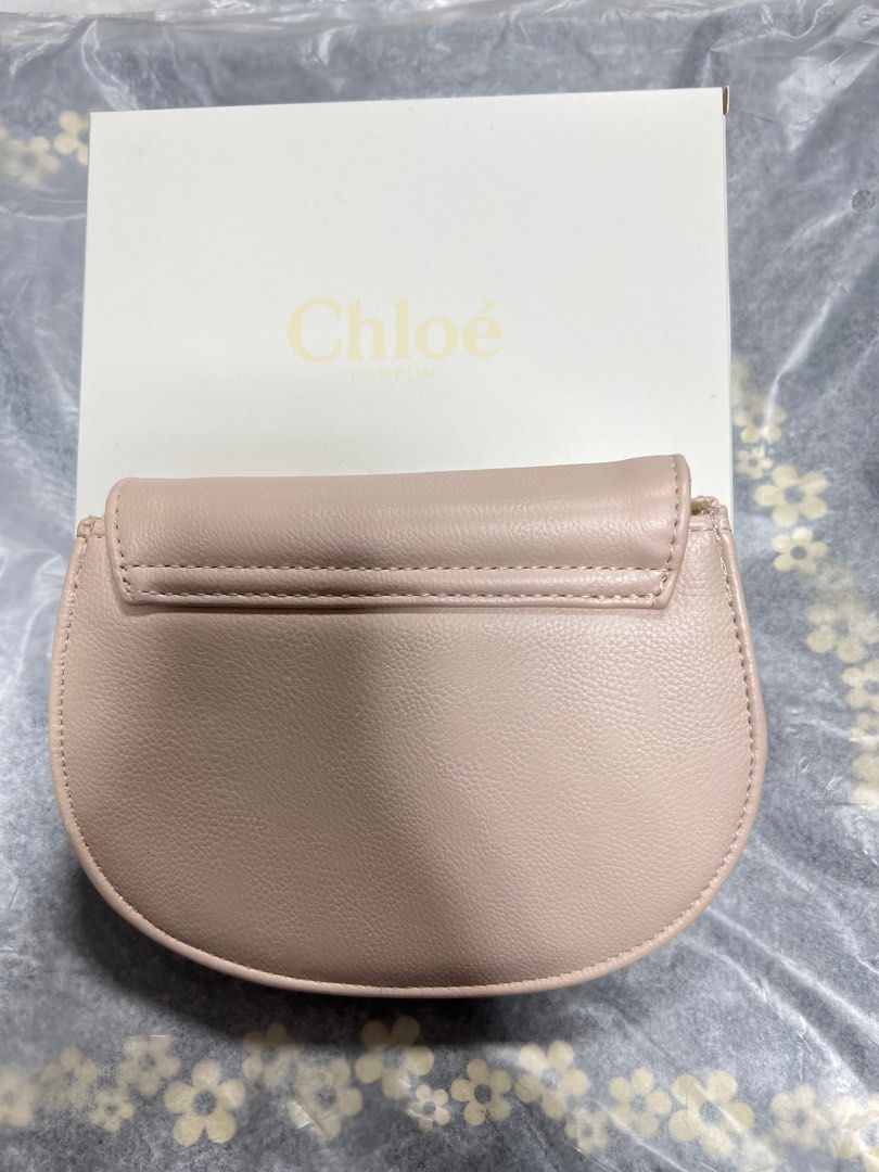 Chloe pouch clearance