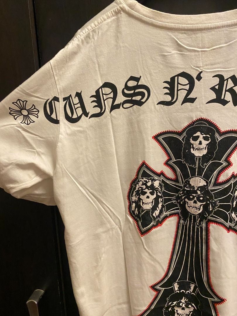 Chrome Hearts Guns n Roses (Category: Tshirts & Polo Shirts ) located in Cainta. Submitted by bentakahitanoano (Listing ID 1248076100, Image 2). Description: Good condition Size large fit to medium boxy Oversize fit Pit to pit 23 Length 27.