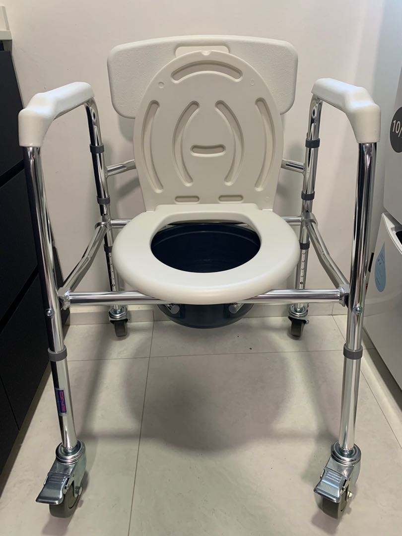 Commode Chair With Lockable Wheels, Bukit Batok, Price Negotiable ...