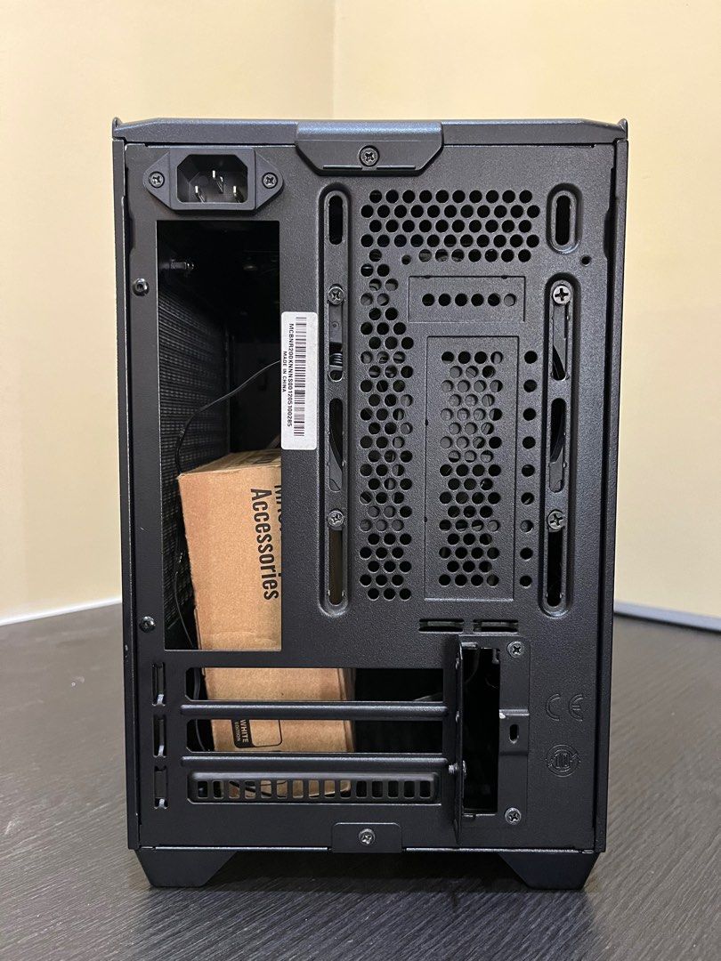 Cooler master nr200, Computers & Tech, Parts & Accessories, Computer