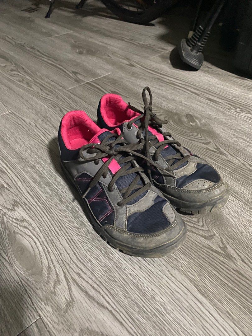 Decathlon store outdoor shoes