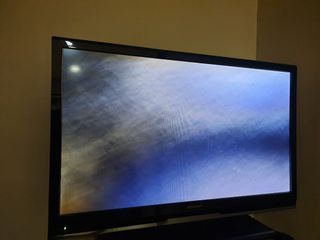 Defective Sharp 32 inch TV Aquos