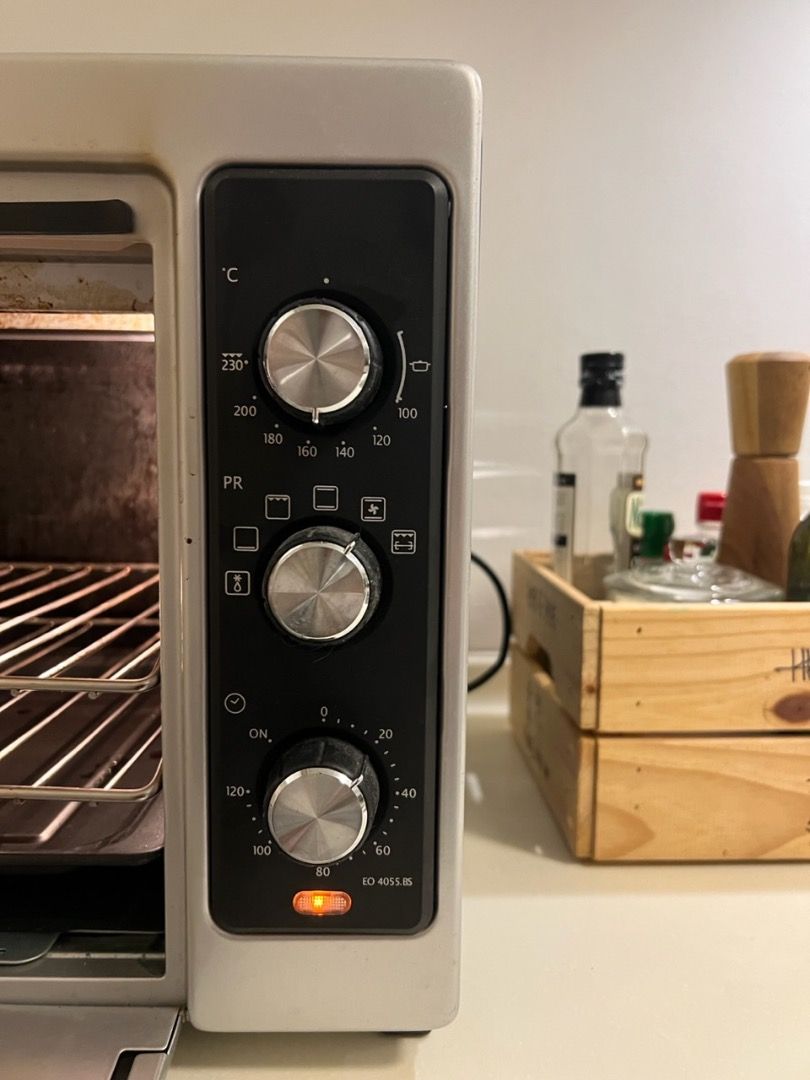 Delonghi EO4055 Electric Oven, TV & Home Appliances, Kitchen Appliances ...