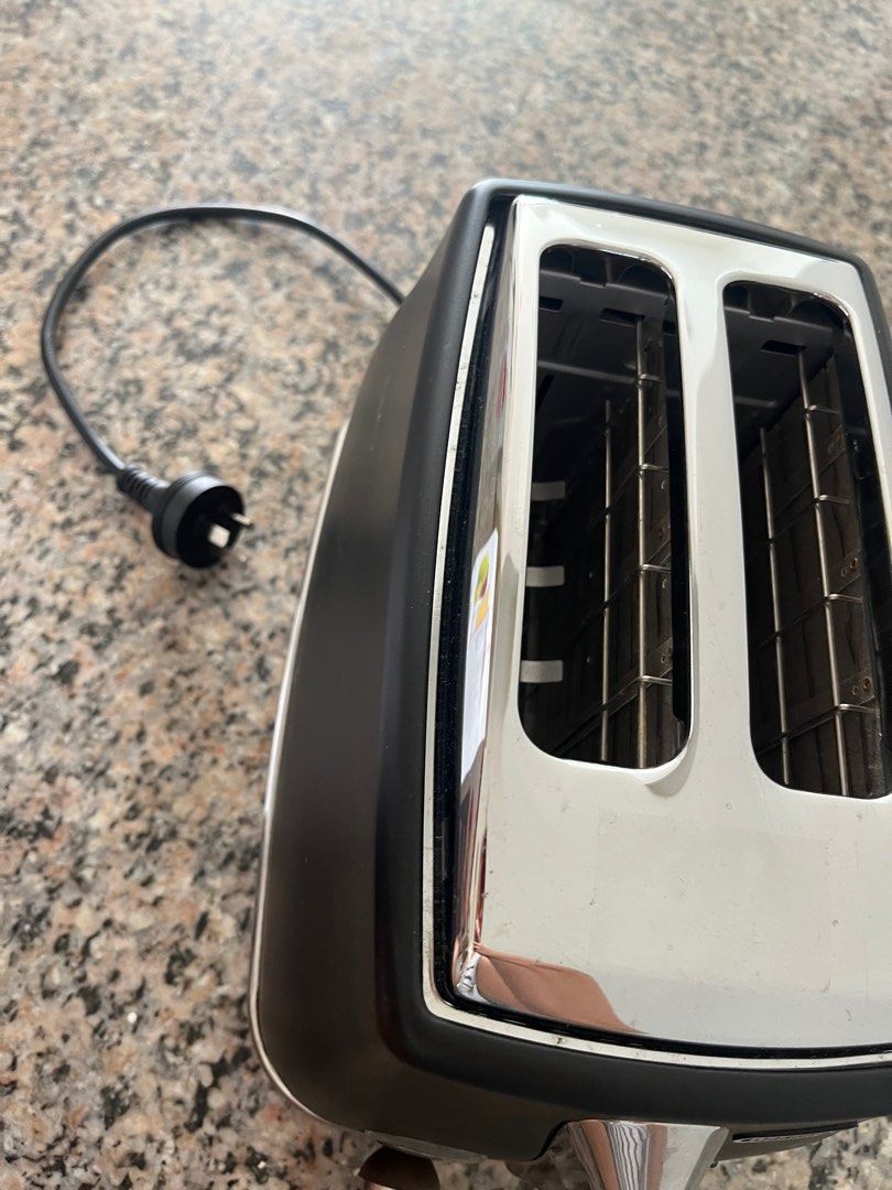 Delonghi Toaster, TV & Home Appliances, Kitchen Appliances, Ovens