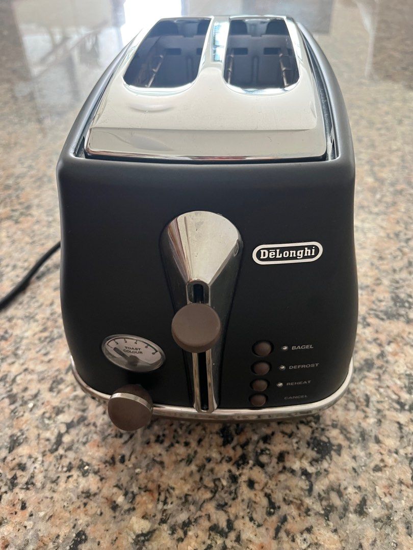 Delonghi Toaster, TV & Home Appliances, Kitchen Appliances, Ovens & Toasters on Carousell