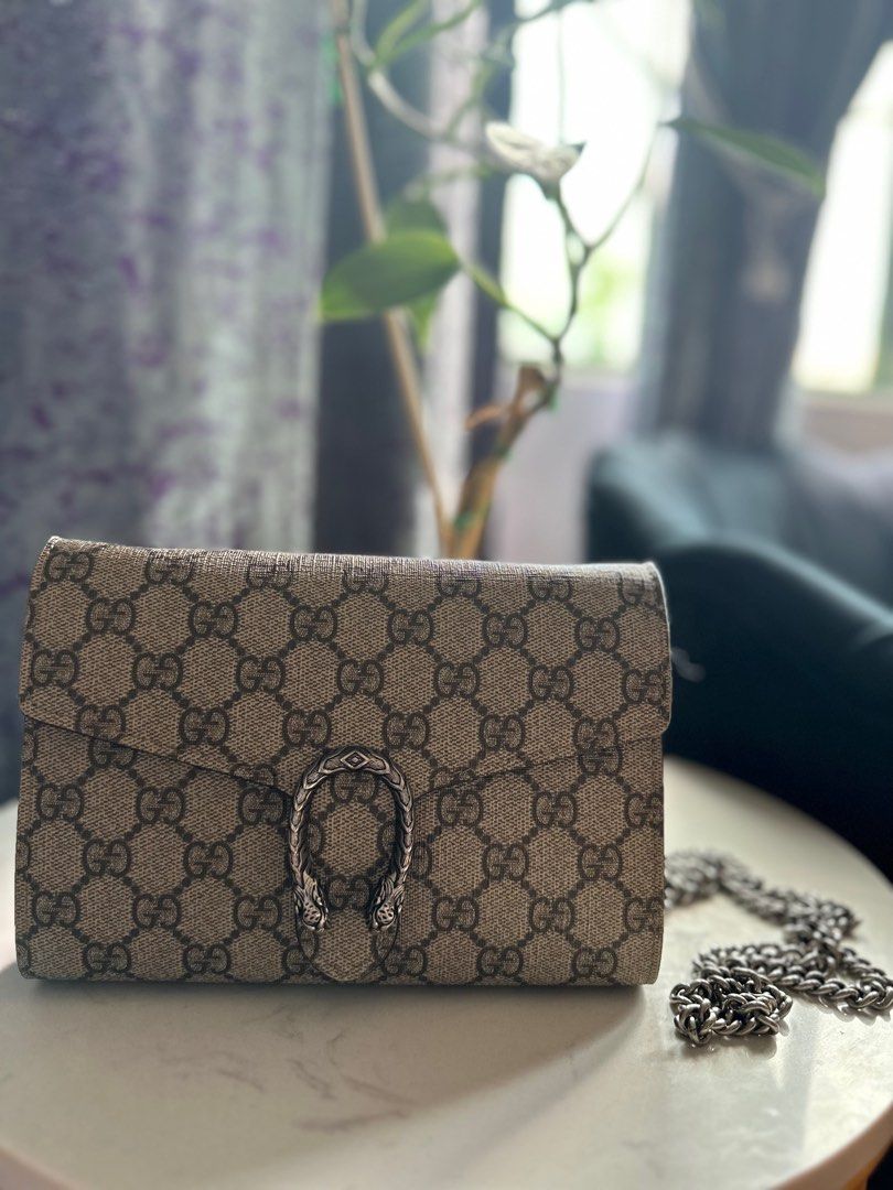 Gucci dionysus gg hotsell supreme chain wallet