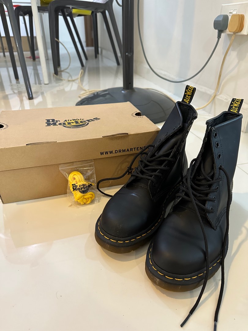 Dr Martens Air Wair with bouncing soles Women s Fashion Footwear