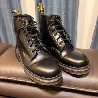Dr martens uk sale mens outlet