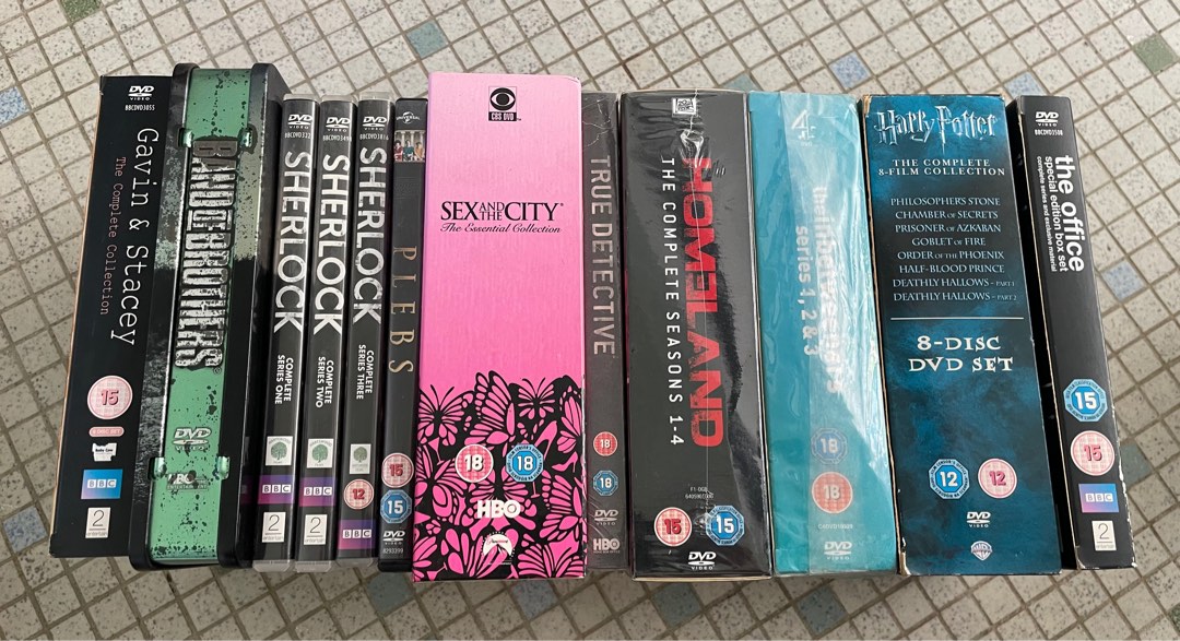 DVD box sets- The Office, Sex and the City, the inbetweeners, Homeland ...