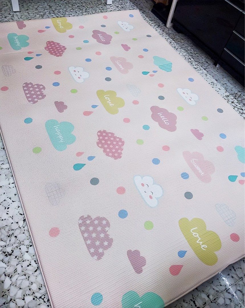 Baby care reversible happy top cloud playmat