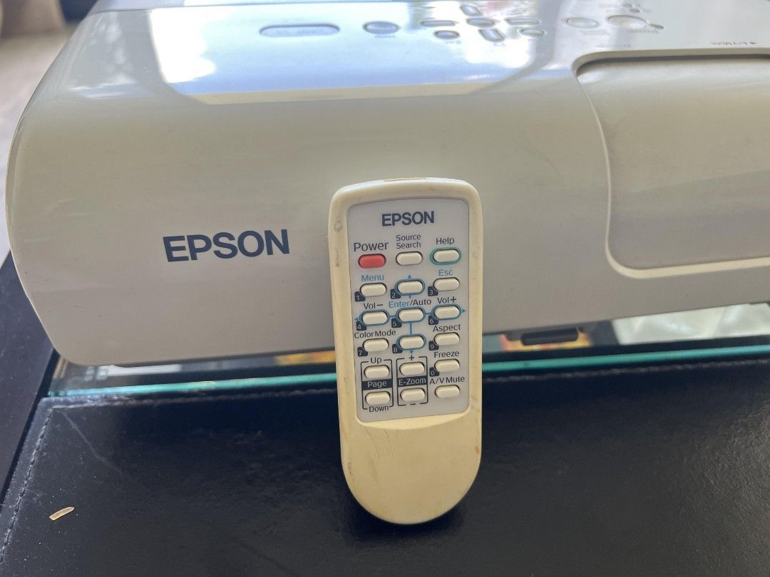 Epson EMPS5 Entry Level Multimedia Projector, TV & Home Appliances, TV