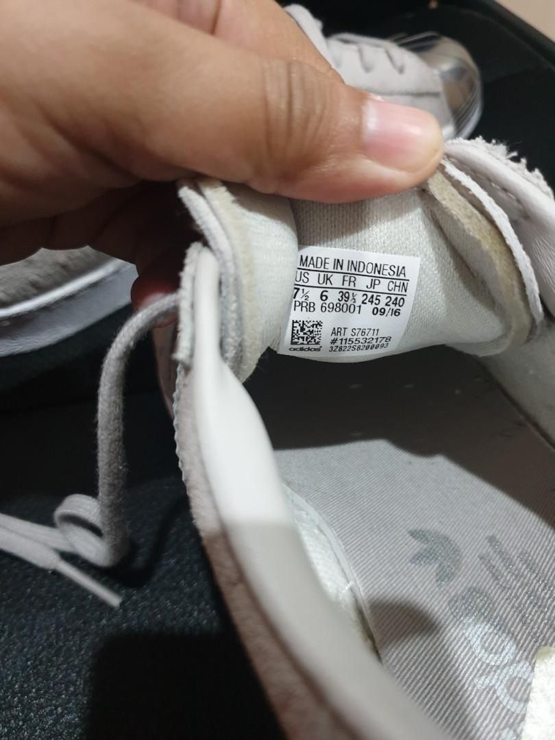 FAST SALE MUST SOLD ASAP Adidas Original Shoes Size 39 Fesyen