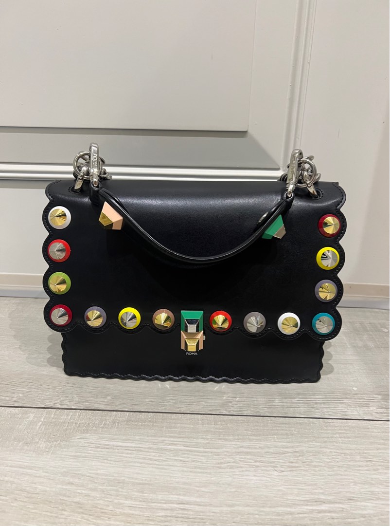 Fendi kan sales i large