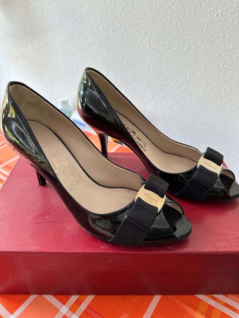 Ferragamo Ribes 70 Patent Nero