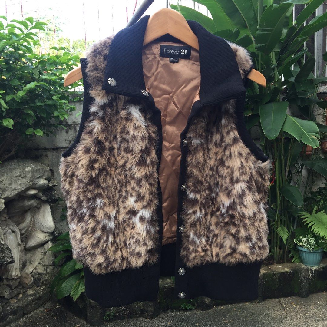 Forever 21 faux fur vest womens hotsell