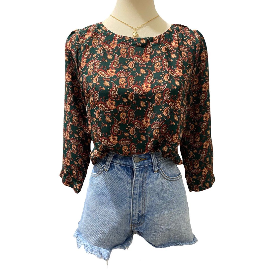Forever 21 Floral Longsleeve Open Back Top in Green Women s