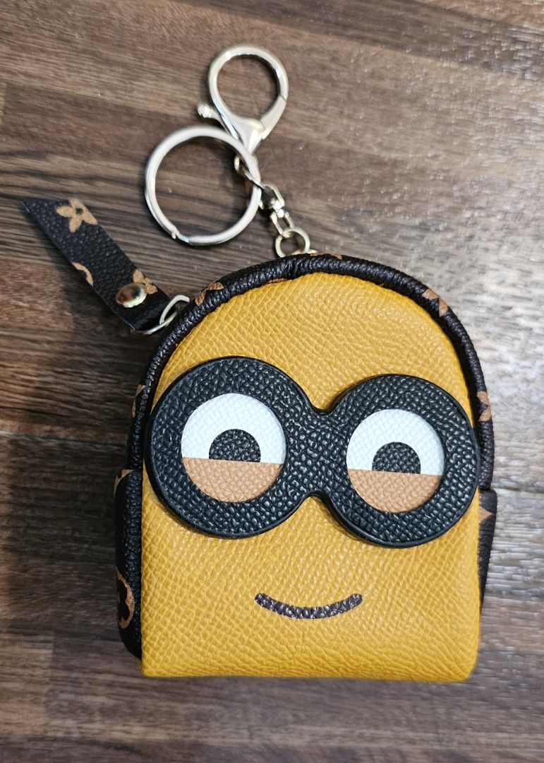 Amazon.com: FION x Minions Cell Phone Purse for Women Phone Holder Wallet  Denim with Leather Small Crossbody Bag Mini Phone Pouch : Cell Phones &  Accessories