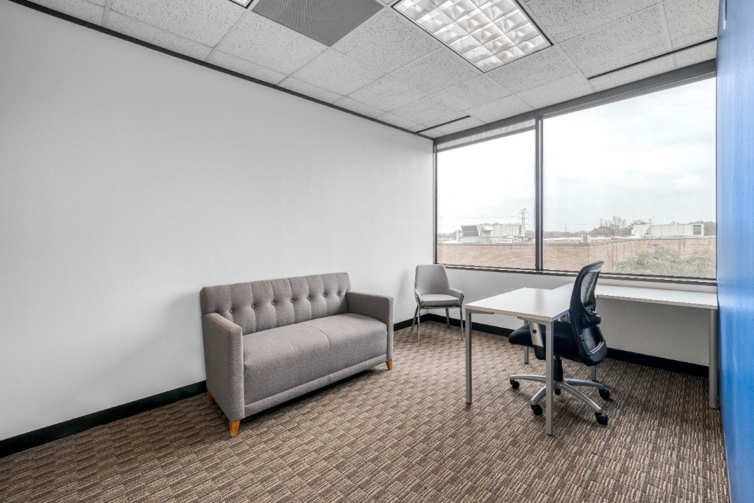 (Category: ) located in . Submitted by regus_official (Listing ID 1223418173, Image 1). Description: .