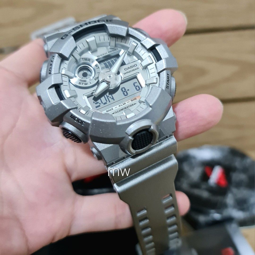 genuine Casio Men G Shock metallic silver iconic large cases ga700 ga 700 ga 700ff ga 700ff 8dr 5 alarms watch brand new