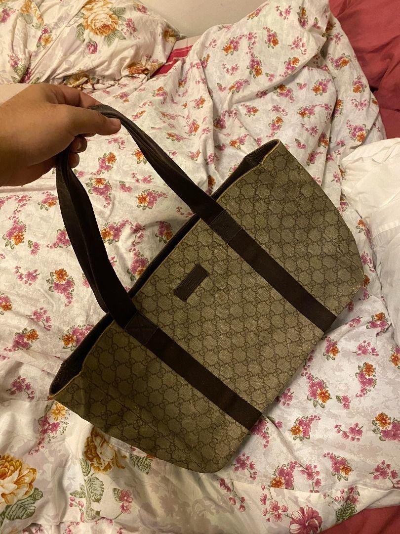 Gucci monogram canvas tote top