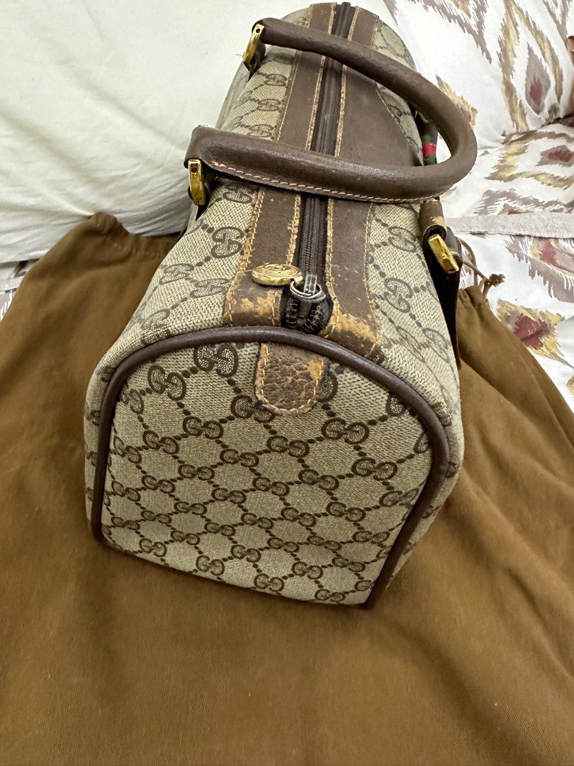 Gucci Vintage Boston Bag (Category: Luxury Bags & Wallets) located in Manila. Submitted by resasanmig (Listing ID 1247968153, Image 3). Description: Japan bought Vintage with Gucci dust bag.