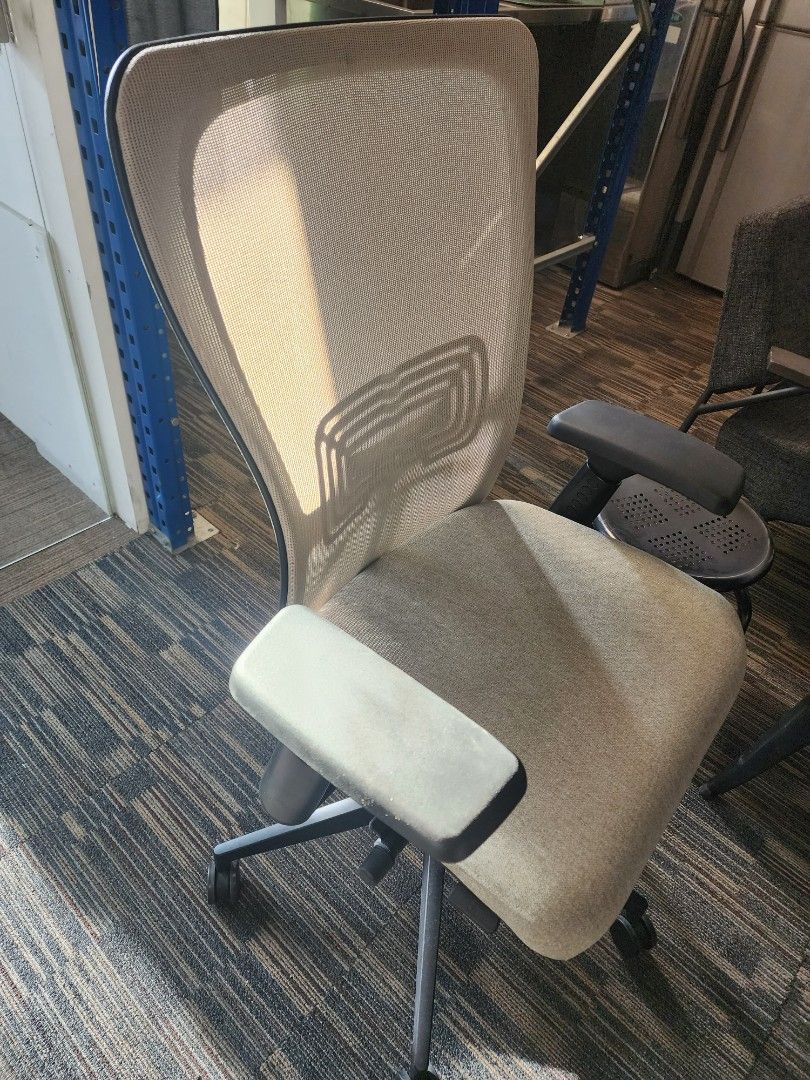 Haworth zody high store performance office chair