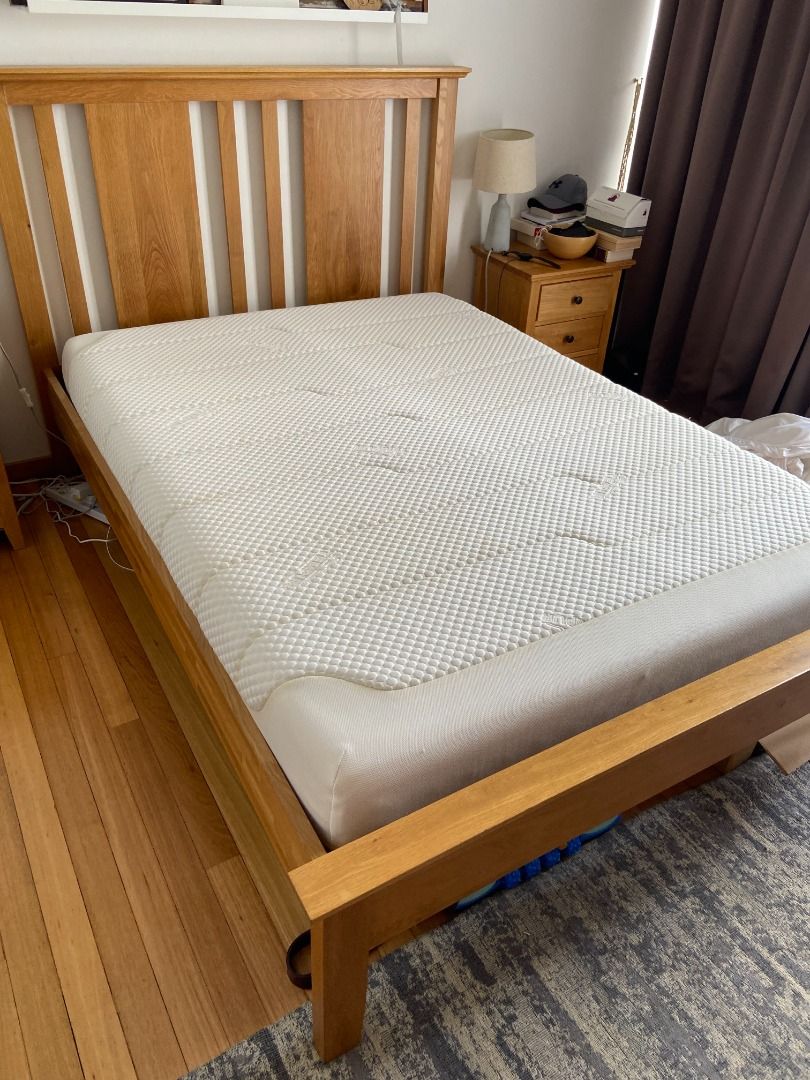 Hereford Rustic Oak Queen Bed frame solid wood, Furniture & Home