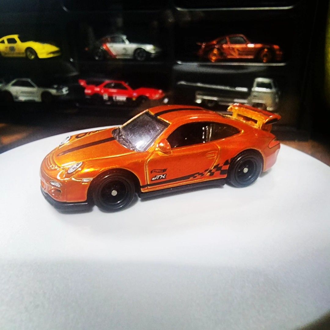 Hot wheels porsche 911 gt3 rs orange cheap