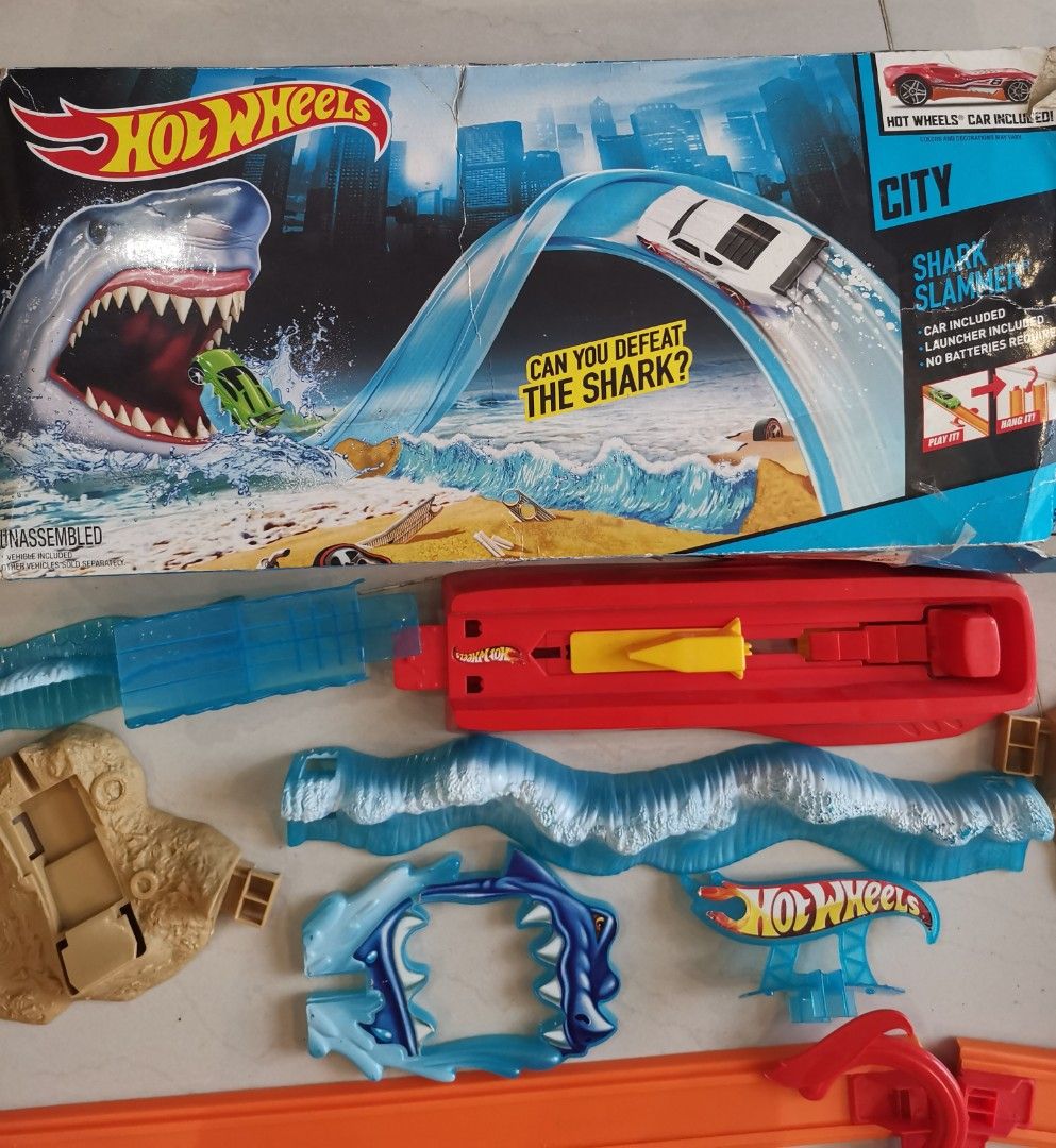 Hot wheels shark track outlet
