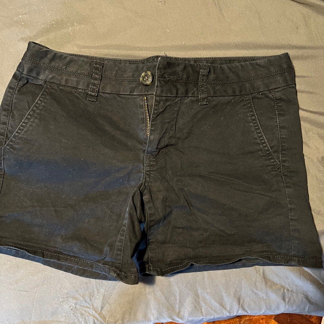 HW Black Short | American Eagle (Category: Shorts) located in Subic. Submitted by ri.declutter24 (Listing ID 1247937363, Image 1). Description: W : 27" - 29" 🌻 Used but definitely not abused 💌 MOP : GCash & Maya only 📦 MOD : J&T 📍 Meet up : * Zambales Area * Near Mall of Asia or Aseana ( but date tba ) .