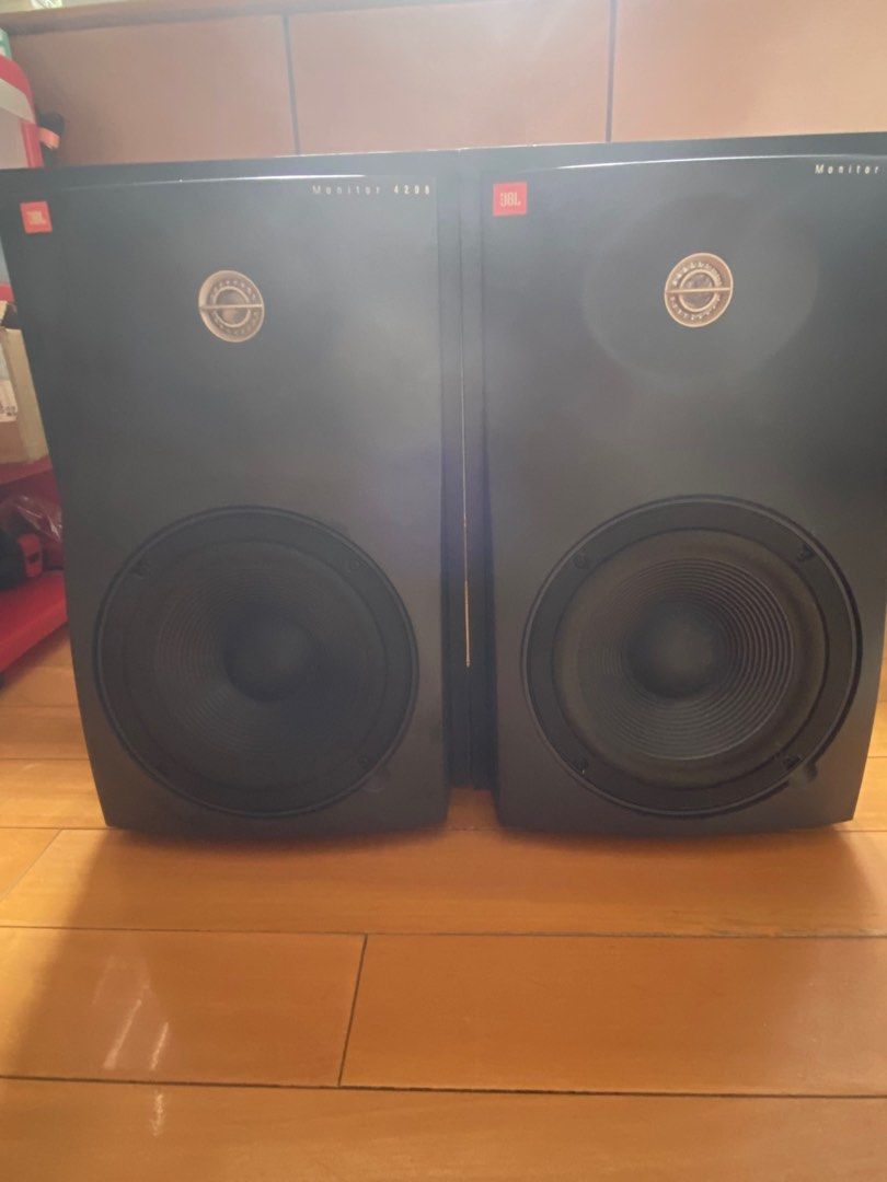 JBL Monitor 4208, 音響器材, Soundbar、揚聲器、藍牙喇叭、耳擴 Carousell